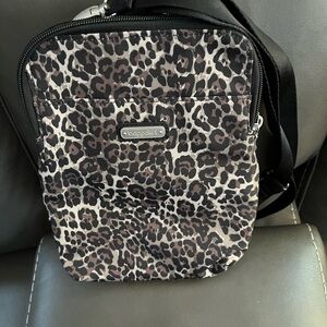 Baggallini Take Two RFID Crossbody - Black/Brown cheetah print